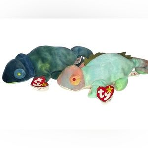 Extremely Rare Mislabeled Ty Beanie Baby Iggy & Rainbow Mint Condition & Errors